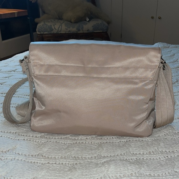 NWOT Longchamp messenger bag - Picture 9 of 16
